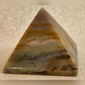 Agate Crystal Pyramid
